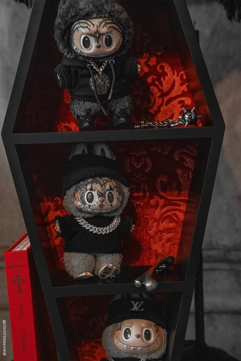 Haunted Mansion Coffin Shelf / Red Velvet / 棺型シェルフ