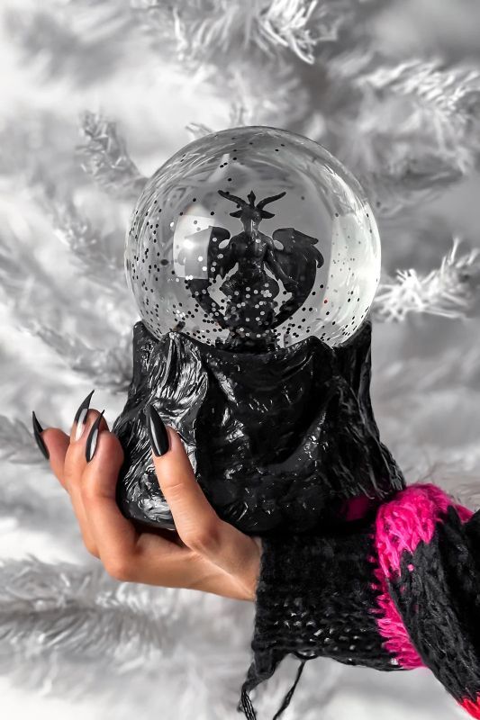 ????SALE????WITHIN DARKNESS SNOWGLOBE スノードーム【KILL STAR】 Spider Rock Web